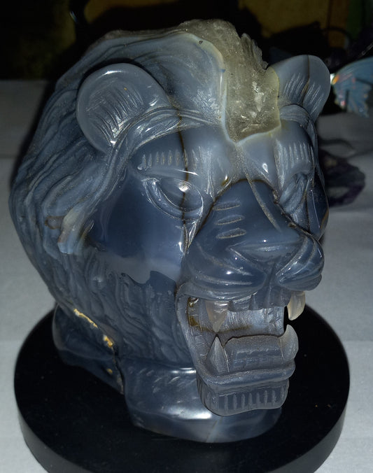 Agate Lion Head with Quartz cluster