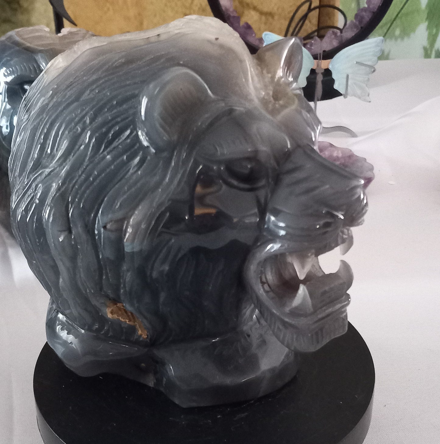 Agate Lion Head with Quartz cluster